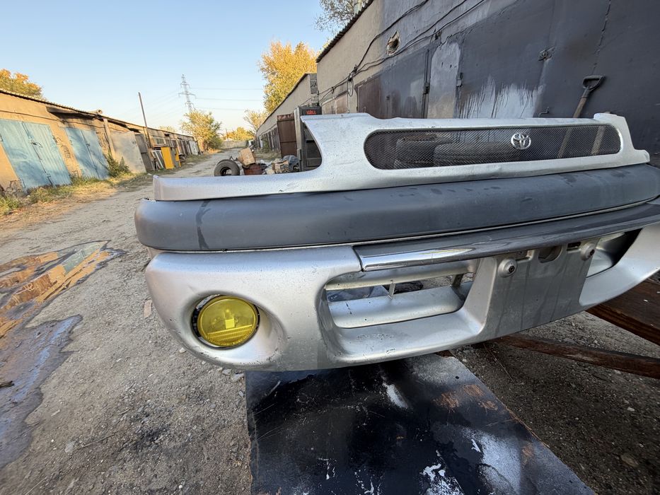 Продам бампер toyota Raum
