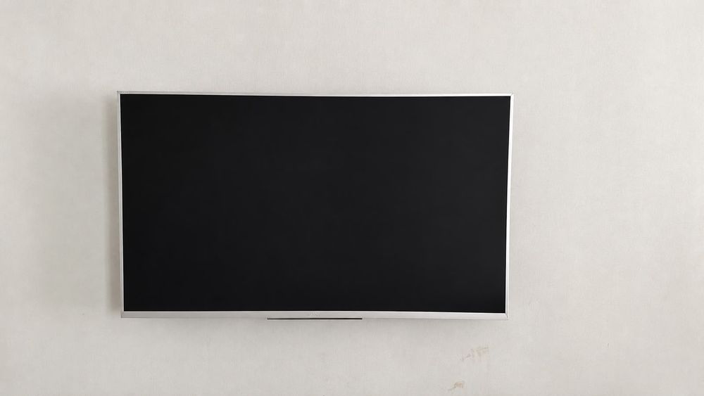 Продам 43-дюймовый Sony телевизор