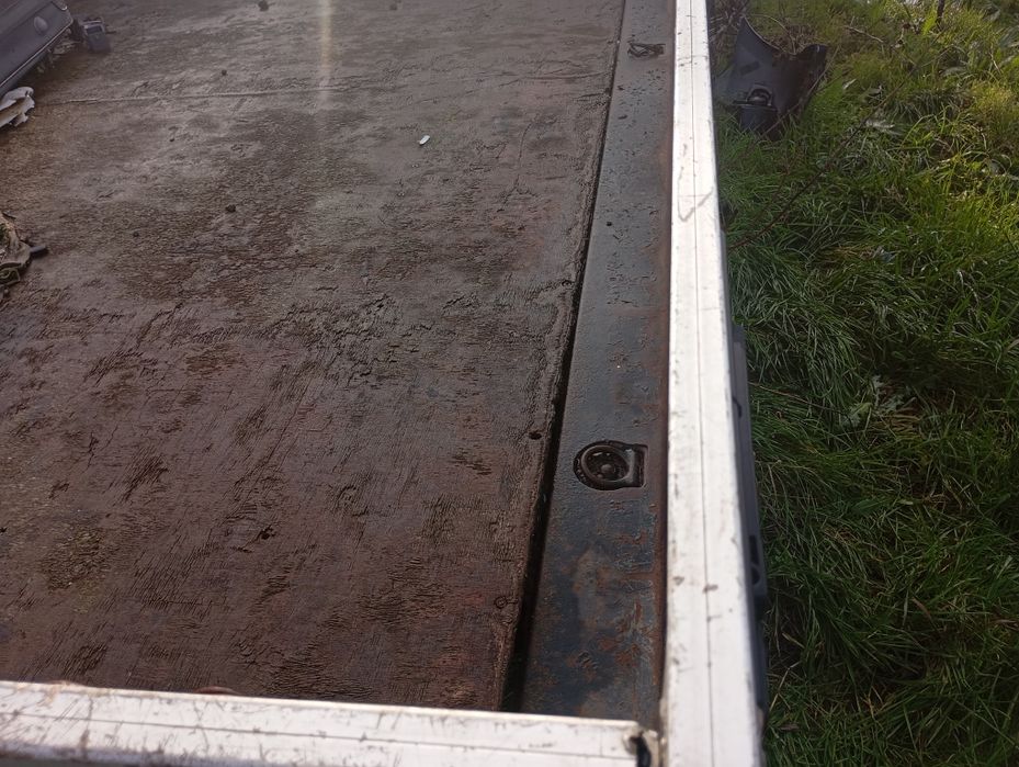 Каросерия и шаси  от Мерцедес Спринтер 3,70 метра дължина