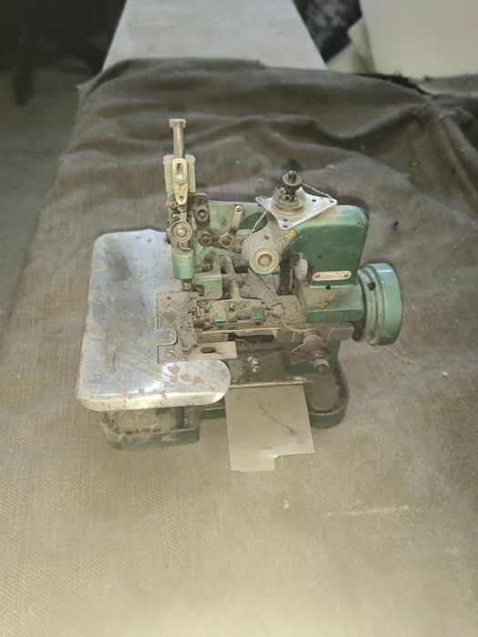 Продам оверлоки в хорошем рабочем состоянии