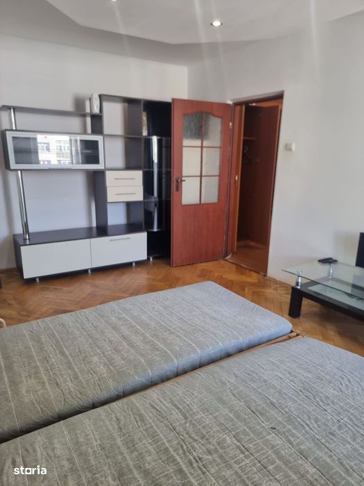Apartament 2 Camere Decomandat de Închiriat –  Alexandru cel Bun