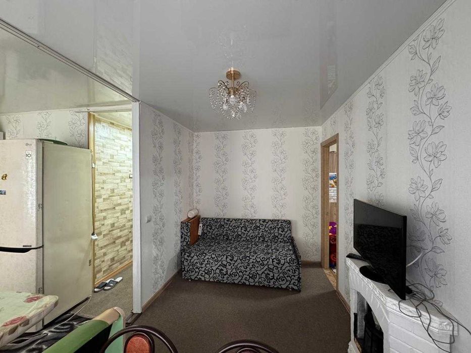 S  Продам 3-х ком студию на Старте 2/4 этаж