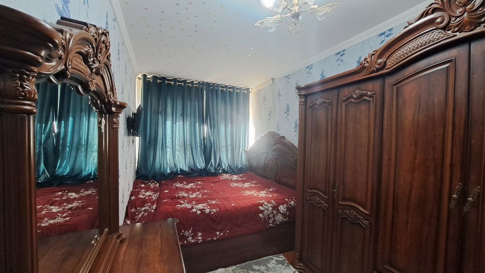 Олмалик шахрида 3 хонали квартира