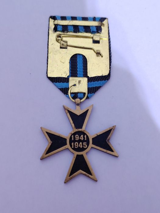 Crucea Comemorativă a celui de-al Doilea Război Mondial, 1941-1945.