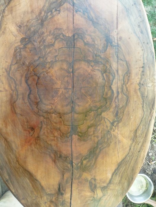 Маса с орехов фурнир.