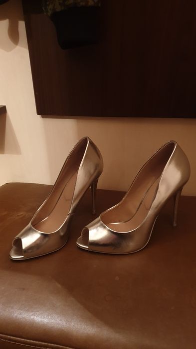 Обувки/сандали ALDO