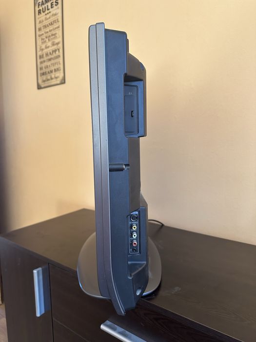 LCD телевизор Sharp - AQUOS LC-26D44E-GY  26 инча /66см/