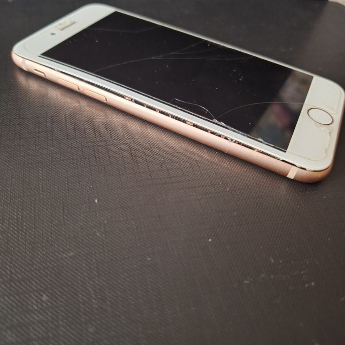 IPhone 8  -  рабочем