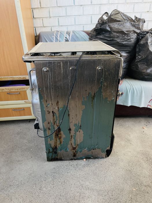 Газовая плита Индезит.