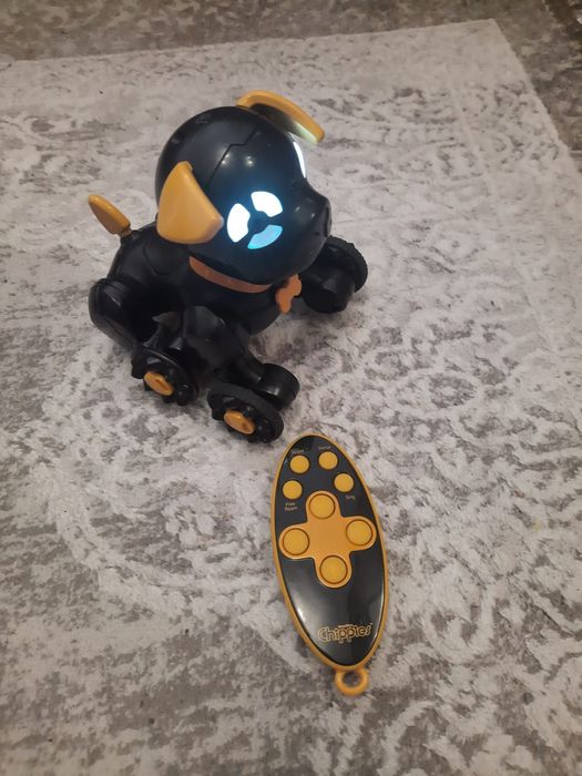 Робот  пёс  чапи