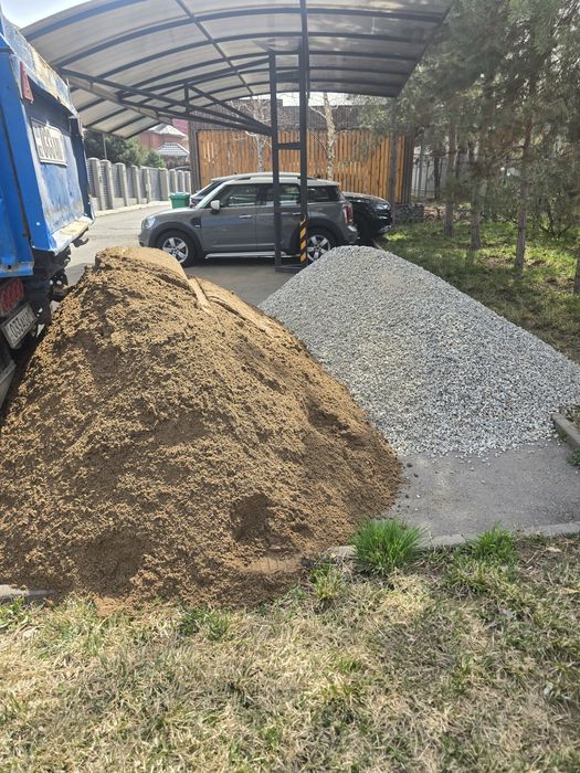 Зил. Песок Щебень Отсев Глина Сникерс