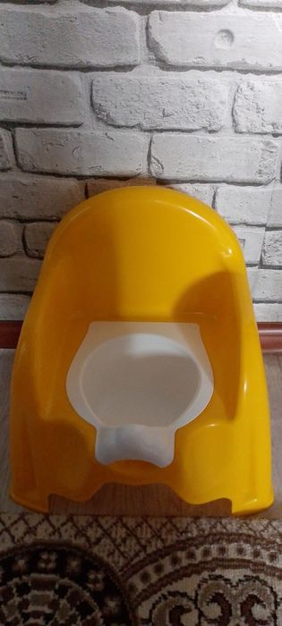 Детский горшок в отличном состоянии
