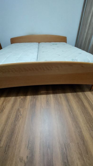 Pat 200/200 si Somiera metalica +saltea 140/200