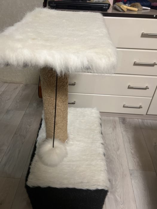 Когтеточка с домиком