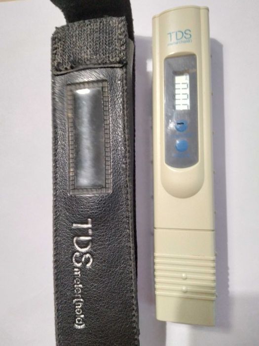 Aparat pentru masurarea calitatii apei potabile (TDS-metru)