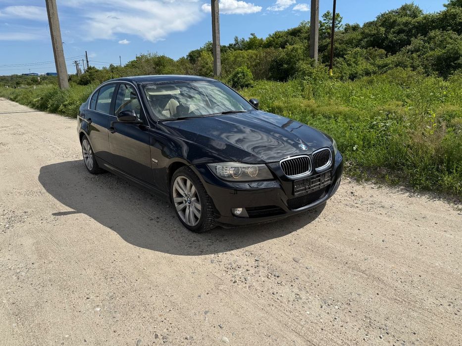 Piese BMW e90 LCI facelift 2010 330dx N57 180 kw 245 hp manual 4x4 xenon navigație mare interior crem trapă