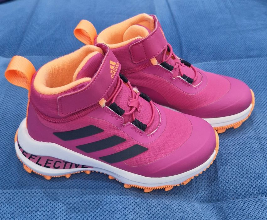 Детски спортни обувки Adidas