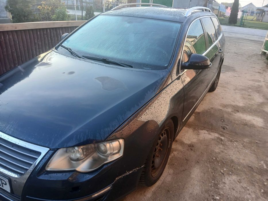 vând passat B6 motor 2.0 140 cai an 2008
