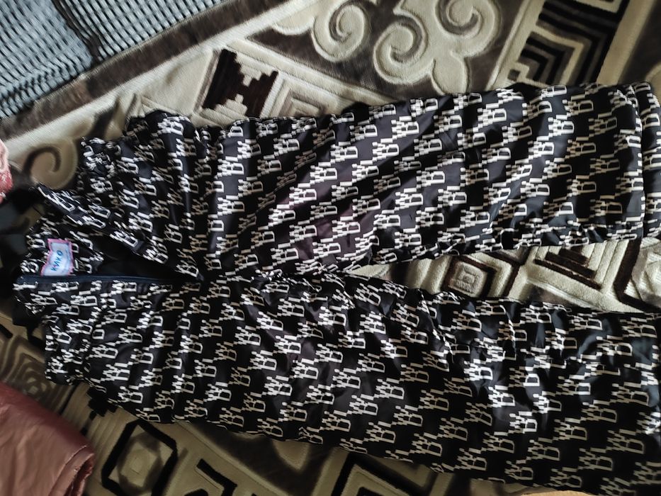 Продам зимний костюм для девочки