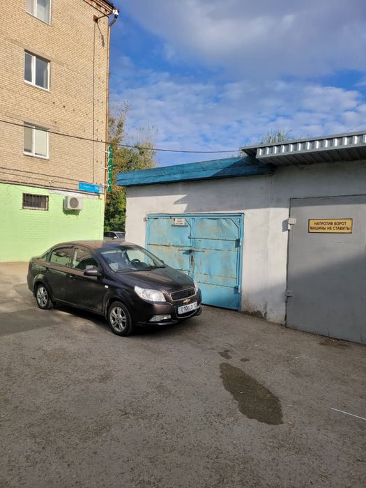 Продам гараж в центре города