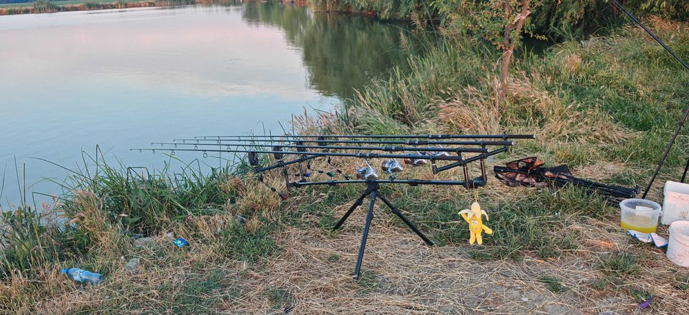 Set 4 Lansete Chub Snooper 3.60m, 3 lbs, 2 bucăți – Stare excelentă (10 partide)