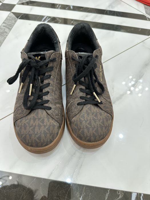 Обувь майкл корс