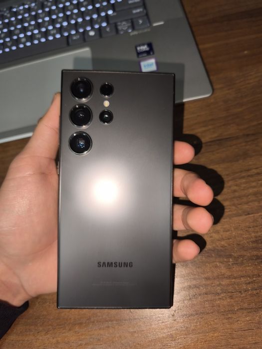 Samsung S24 ultra 12/512