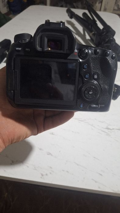 canon 6 d mark 2