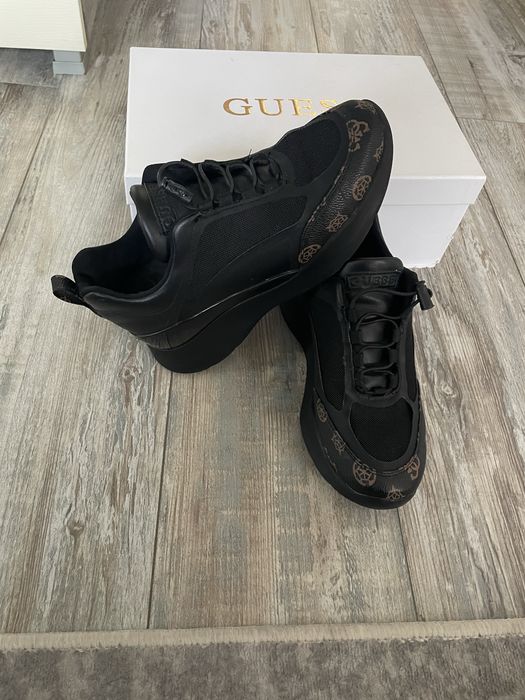 GUESS сникърси 39 номер