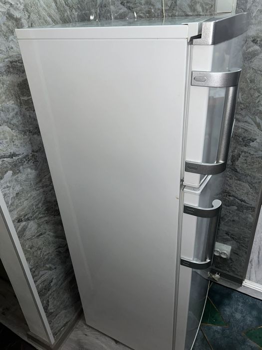 Frigider Arctic A+ (model AD54240+)/Hűtőszekrény