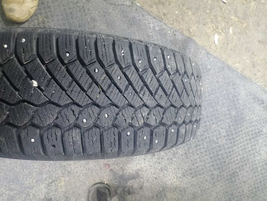 Зимнее шины 205/65/15