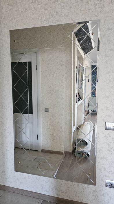 Зеркало интерьерное