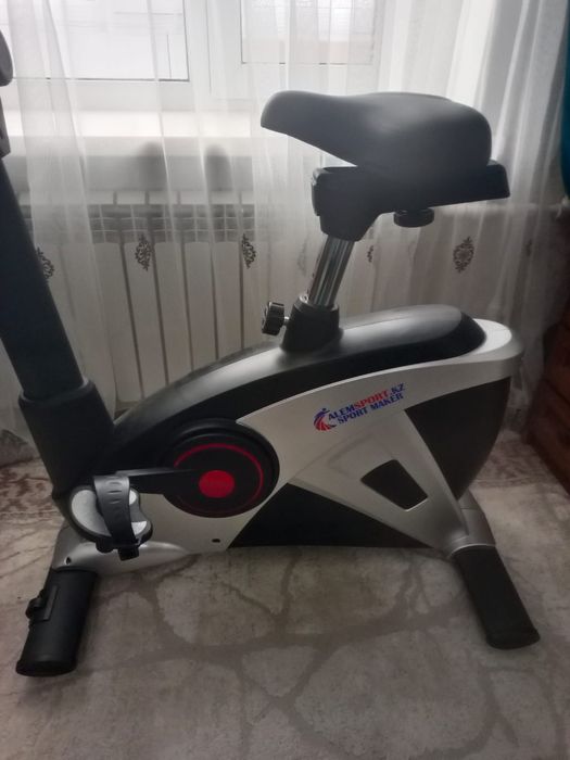 Велотренажер S-MAKER 8719 вертикальный