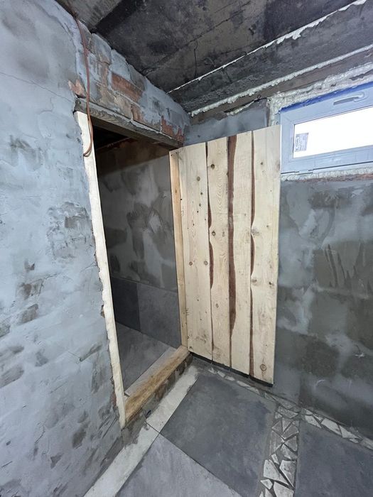 Продаётся новый дом в 20 мкр- не