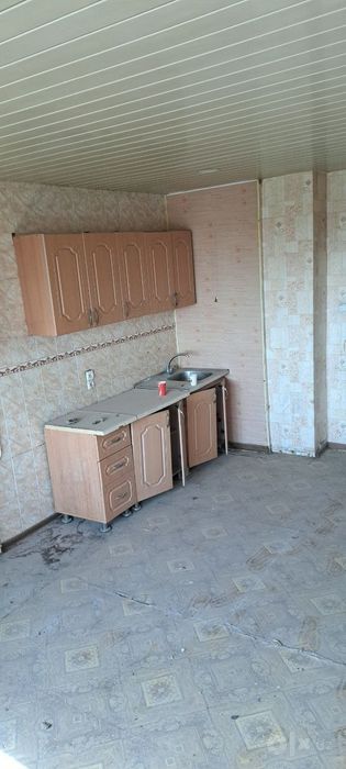Куйлюк базар 1-линия Ориентир:ТЦ_Компас_{4/8/9}Без ремонта 93м²СРОЧНО