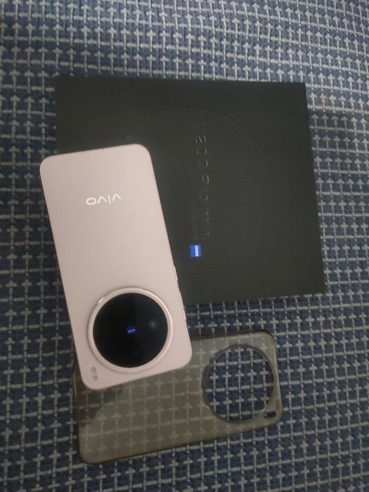 Обменяю vivo x200 pro mini 512/16+16 или предлагайте цену