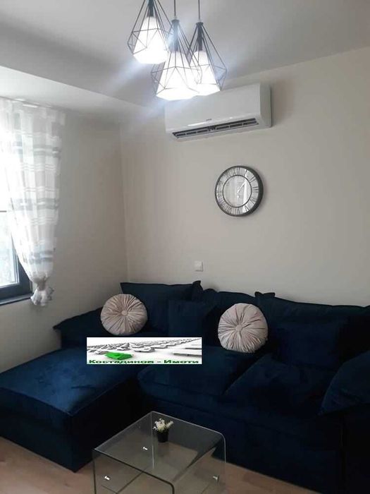 Дава се под наем Двустаен апартамент в Пловдив, Младежки Хълм - 60 кв.м за 620 € - Снимка #2