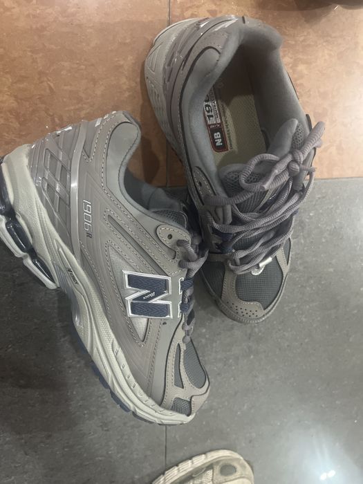 New balance 1906R