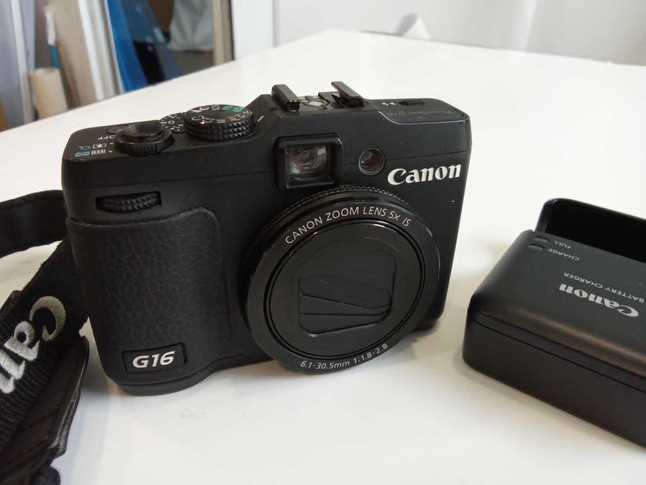Продавам Canon G16