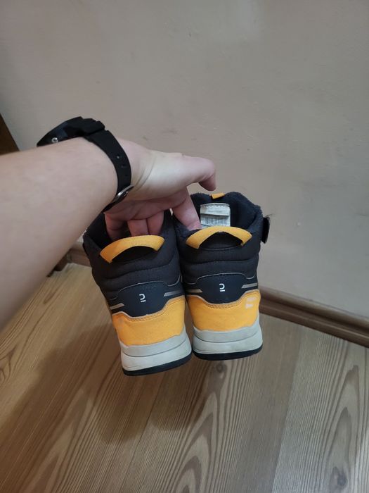 Ghete/Cizme/Bocanci copii Quechua Decathlon nr  33