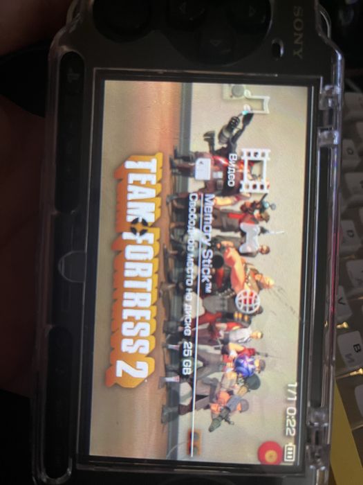 Продаю psp 3008 с чехлом