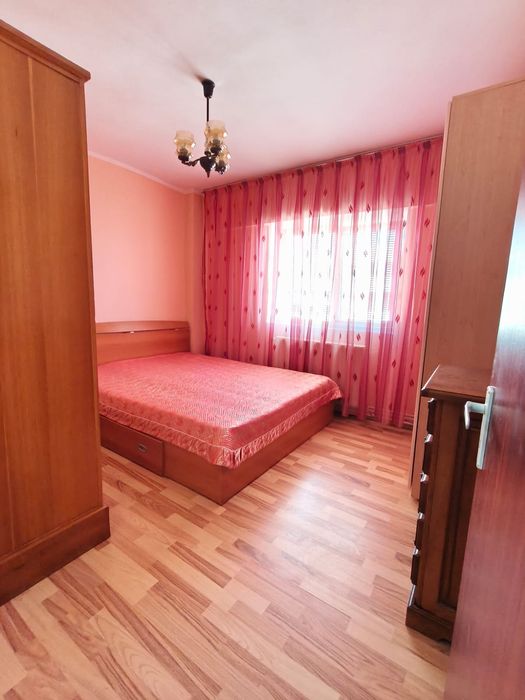 Închiriez apartament ultracentral langa piața - View 2