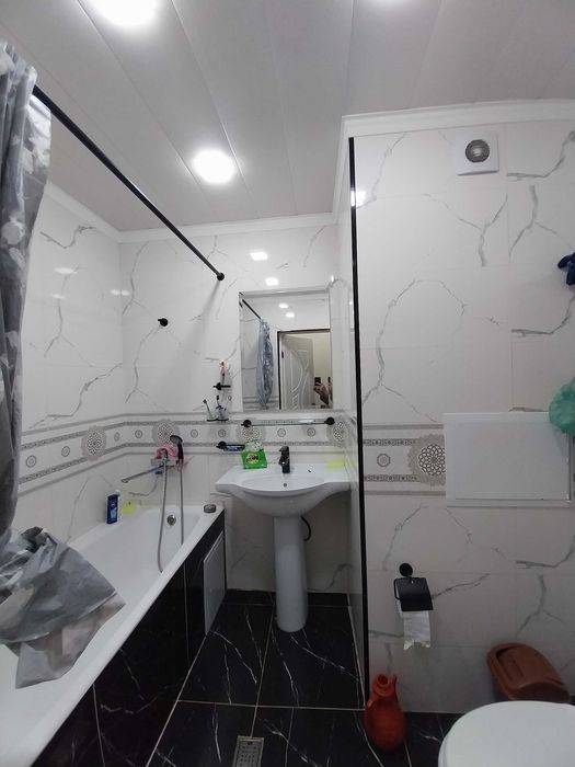 Qorasu 1, 4/1/5.hamma qulayliklari bor uy