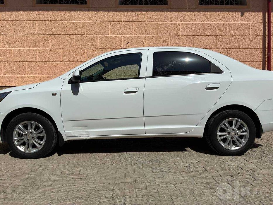 Автомобиль Chevrolet Cobalt
