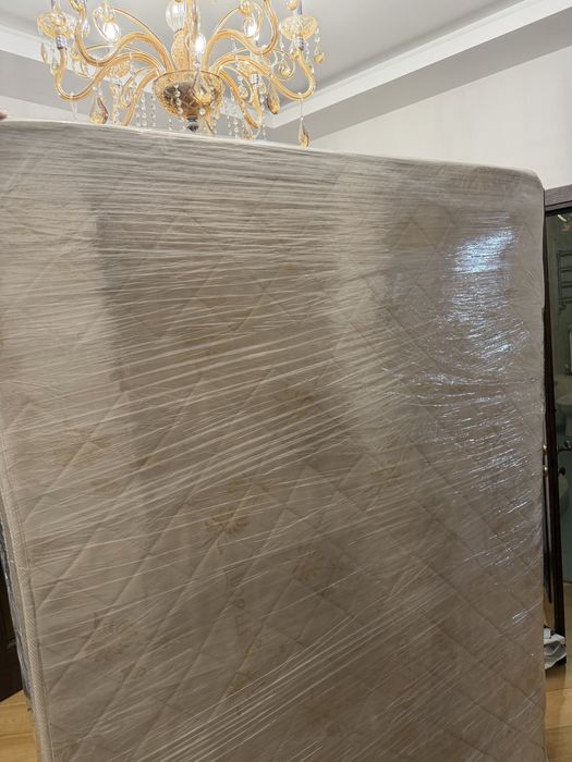 Продается матрас 180×200