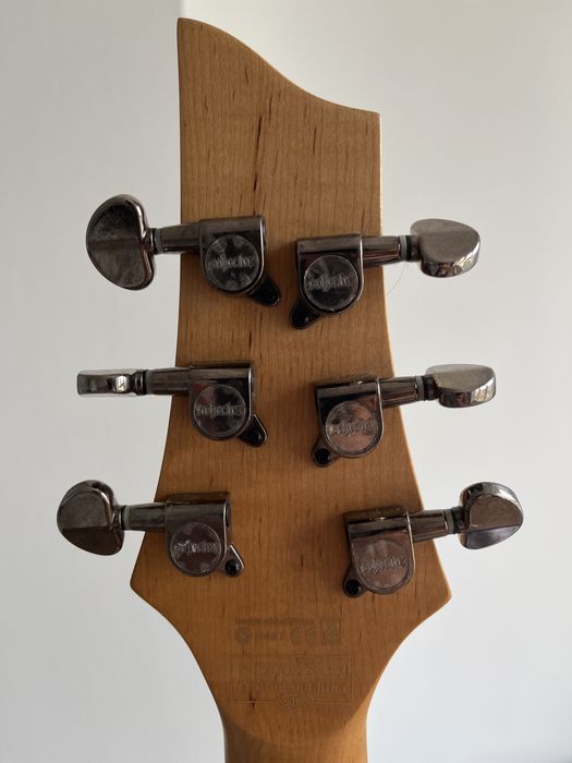 Продам электрогитару Schecter SGR Banshee 6