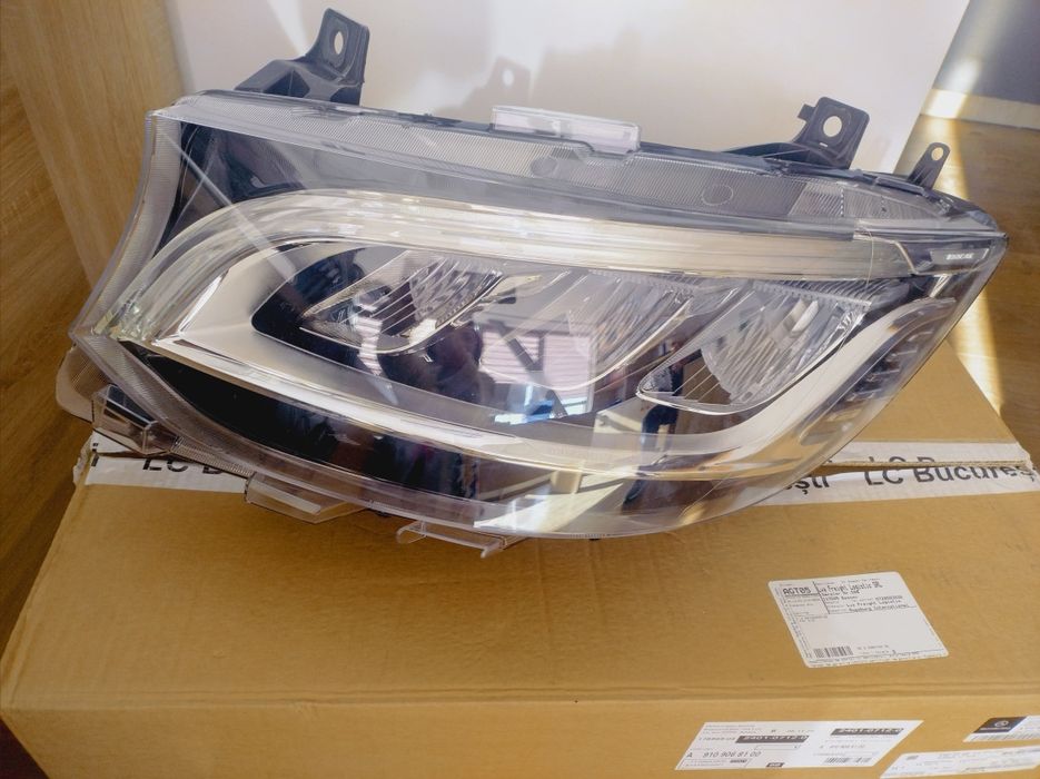 Far Led/Stanga Mercedes Sprinter!!!