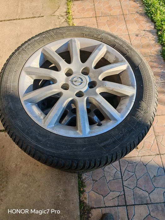 Зимни Гуми с Джанти 205/55/16