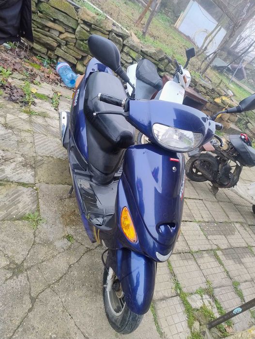 Скутер, мотопед 50 куб