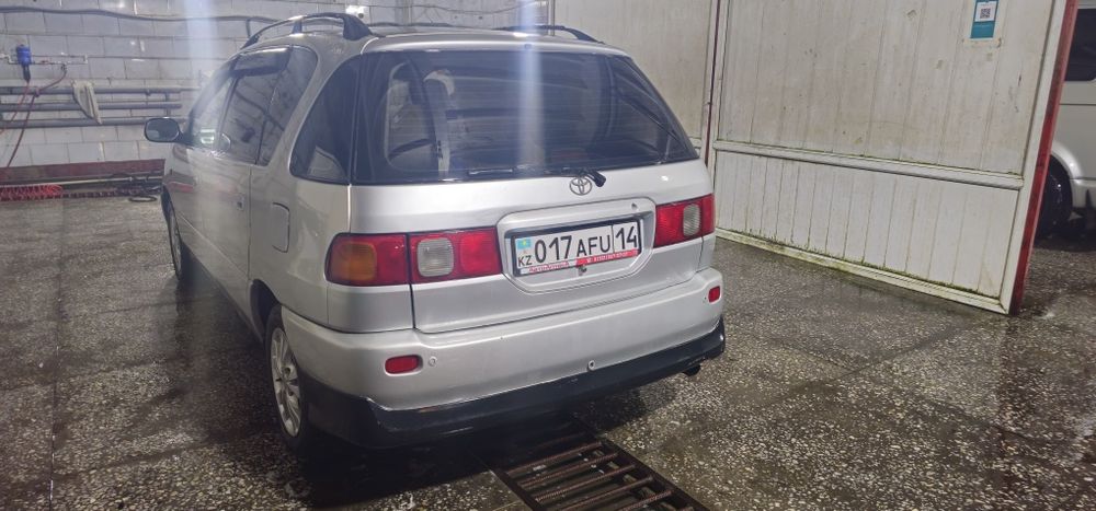 Продам тоету пикник